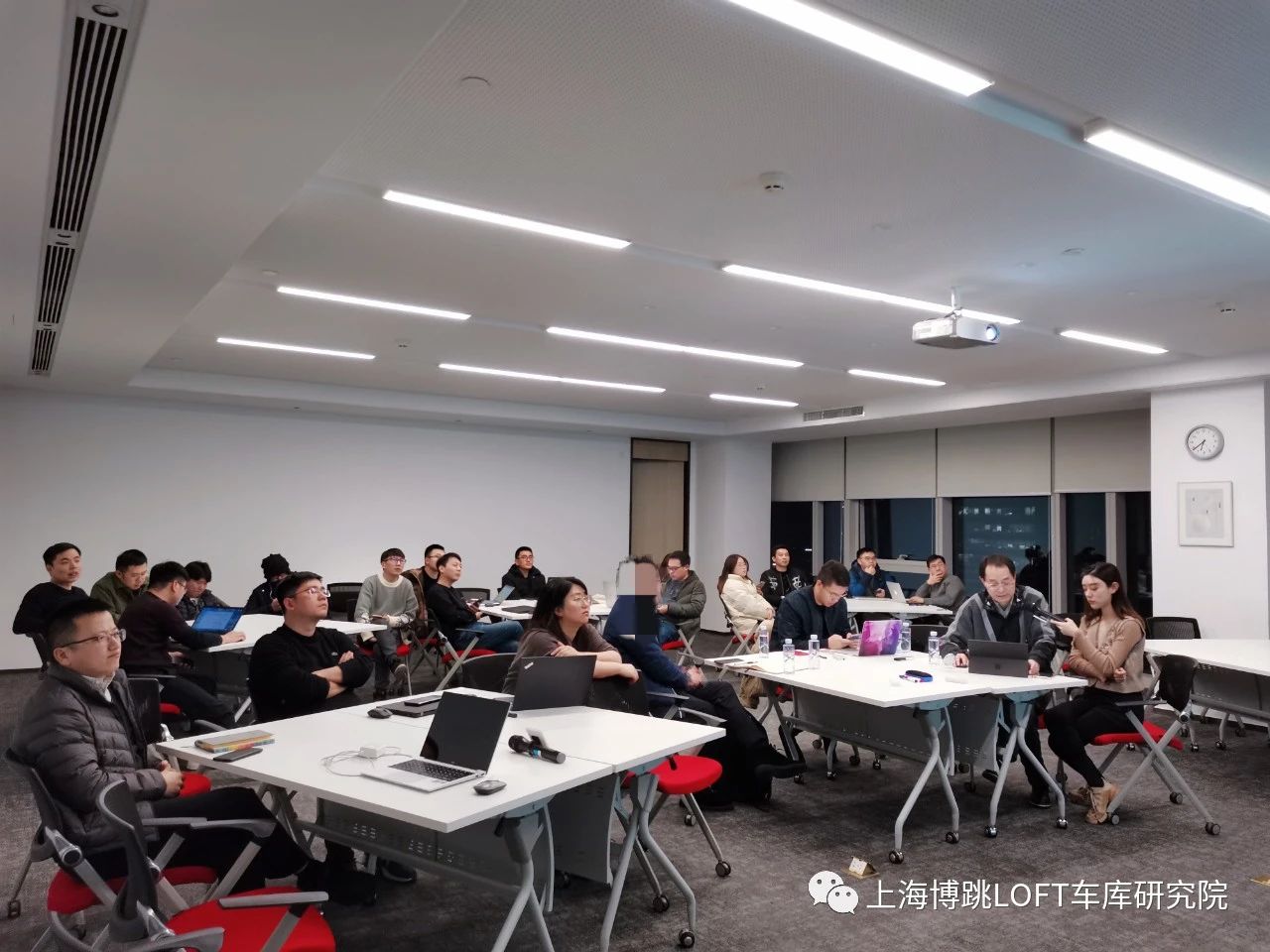 楚雄杭州LOFT车库专题会